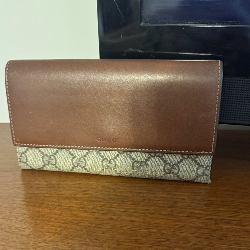 Gucci GG Supreme Canvas & Leather Wallet – Brown (Pre-Loved)